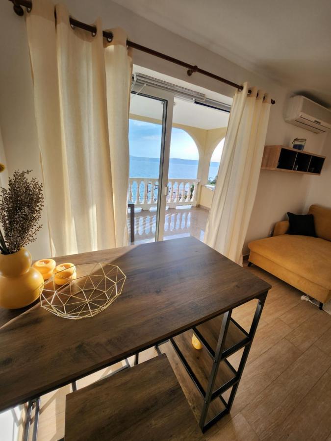 Lucija Apartment Karlobag Ngoại thất bức ảnh