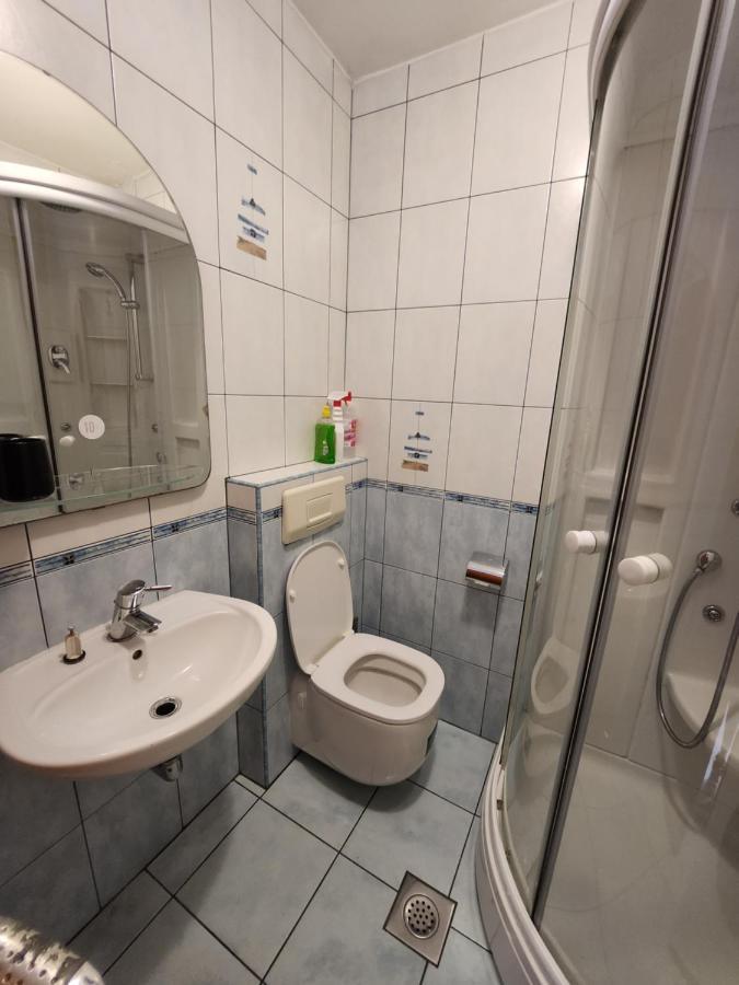 Lucija Apartment Karlobag Ngoại thất bức ảnh